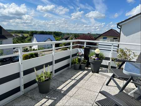 Balkon Balkon - Etagenwohnung in 58509 Lüdenscheid mit 97m² kaufen