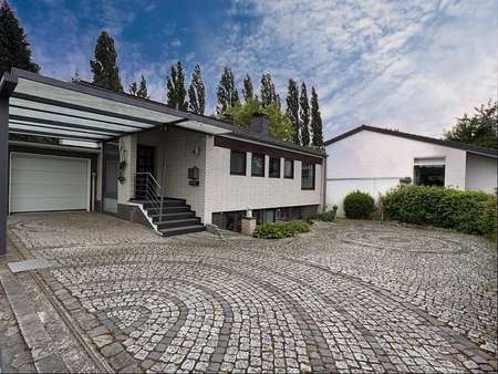 Straßenansicht Bild 2 - Einfamilienhaus in 58089 Hagen mit 110m² kaufen