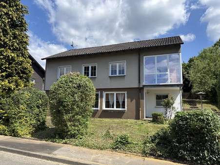 Straßenansicht Bild 2 - Einfamilienhaus in 58091 Hagen mit 145m² kaufen