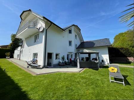 Gartenansicht Bild 1 - Einfamilienhaus in 58675 Hemer mit 309m² kaufen