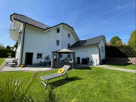Gartenansicht Bild 2 - Einfamilienhaus in 58675 Hemer mit 309m² kaufen