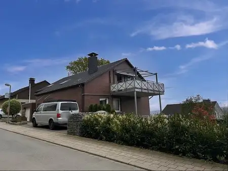 Freistehendes 3-Familienhaus mit Pkw-Garage 
in stadtnaher Wohnlage von Herdecke-Nacken