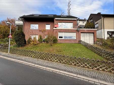 Straßenansicht Bild 4 - Zweifamilienhaus in 58313 Herdecke mit 240m² kaufen