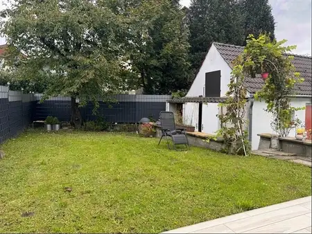 Großzügiges 2-Familienhaus mit Pkw-Garage
In bester Wohnlage von Hagen-Halden