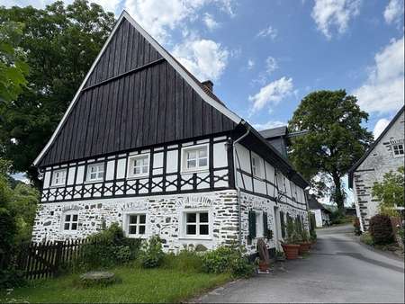 Straßenansicht Bild 2 - Einfamilienhaus in 58091 Hagen mit 268m² kaufen