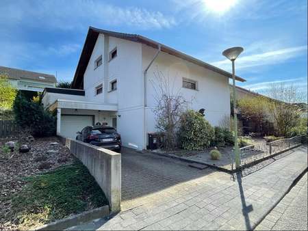 Straßenansicht - Zweifamilienhaus in 58119 Hagen mit 198m² kaufen