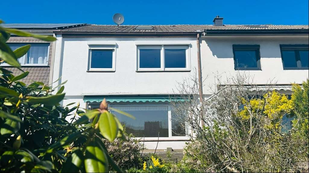 Ansicht - Reihenmittelhaus in 58507 Lüdenscheid mit 106m² kaufen