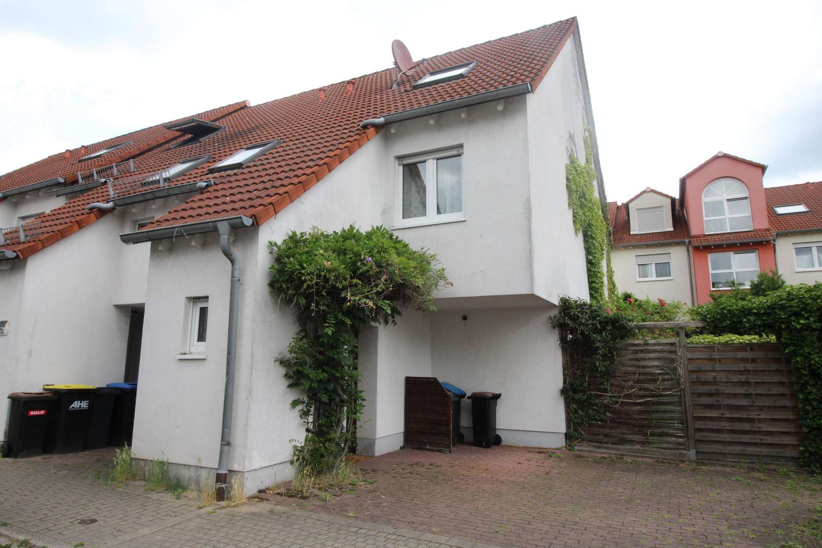 STRASSENSEITIGE ANSICHT - Reihenendhaus in 58455 Witten mit 135m² kaufen