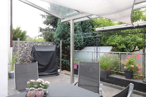 TERRASSE, dritte Perspektive TERRASSE, dritte Perspektive - Reihenendhaus in 58455 Witten mit 167m² kaufen