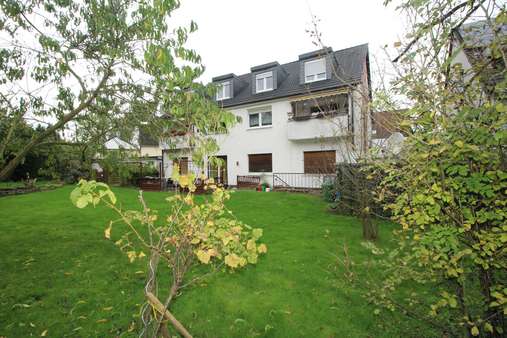 Rückansicht mit Garten - Mehrfamilienhaus in 58453 Witten mit 341m² kaufen