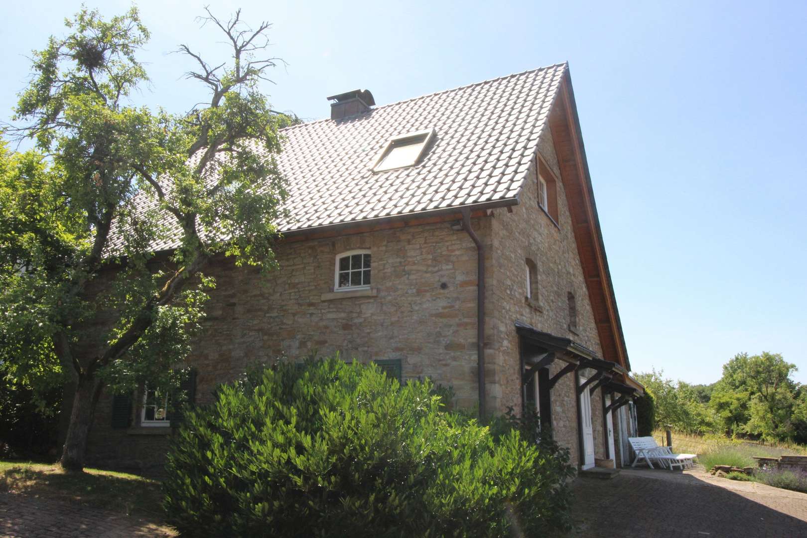 DAS HAUPTHAUS, SEITLICHE ANSICHT DAS HAUPTHAUS, SEITLICHE ANSICHT - Einfamilienhaus in 58454 Witten mit 244m² kaufen