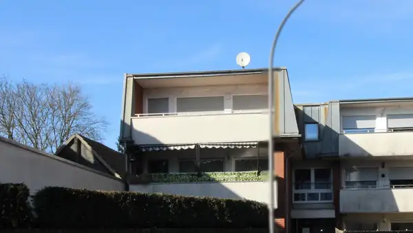 ATTRAKTIVE ETW | MIT EINEM GROSSZÜGIGEN BALKON + PKW-STELLPLATZ |BOCHUM-LANGENDREER, ZENTRALE LAGE