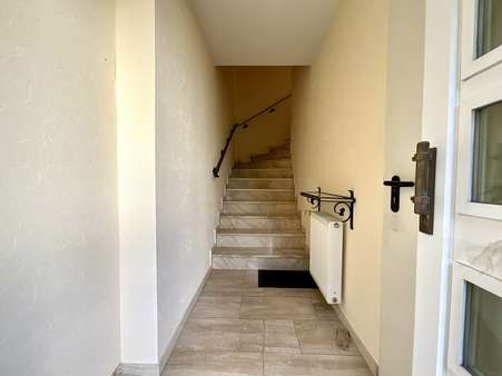 Eingang Hauptwohnung Eingang Hauptwohnung - Einfamilienhaus in 58332 Schwelm mit 122m² kaufen