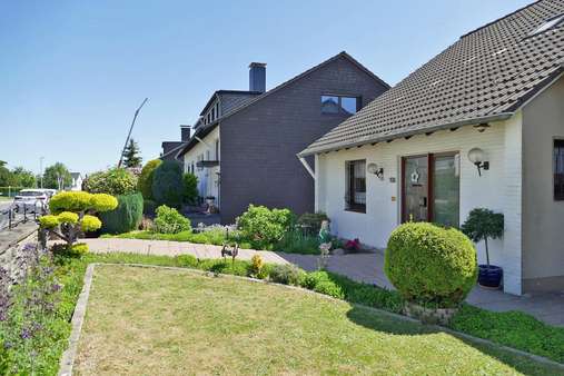 Vorgarten Vorgarten - Erdgeschosswohnung in 58300 Wetter mit 227m² kaufen