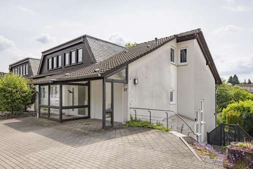 Außenansicht - Doppelhaushälfte in 58256 Ennepetal mit 238m² kaufen