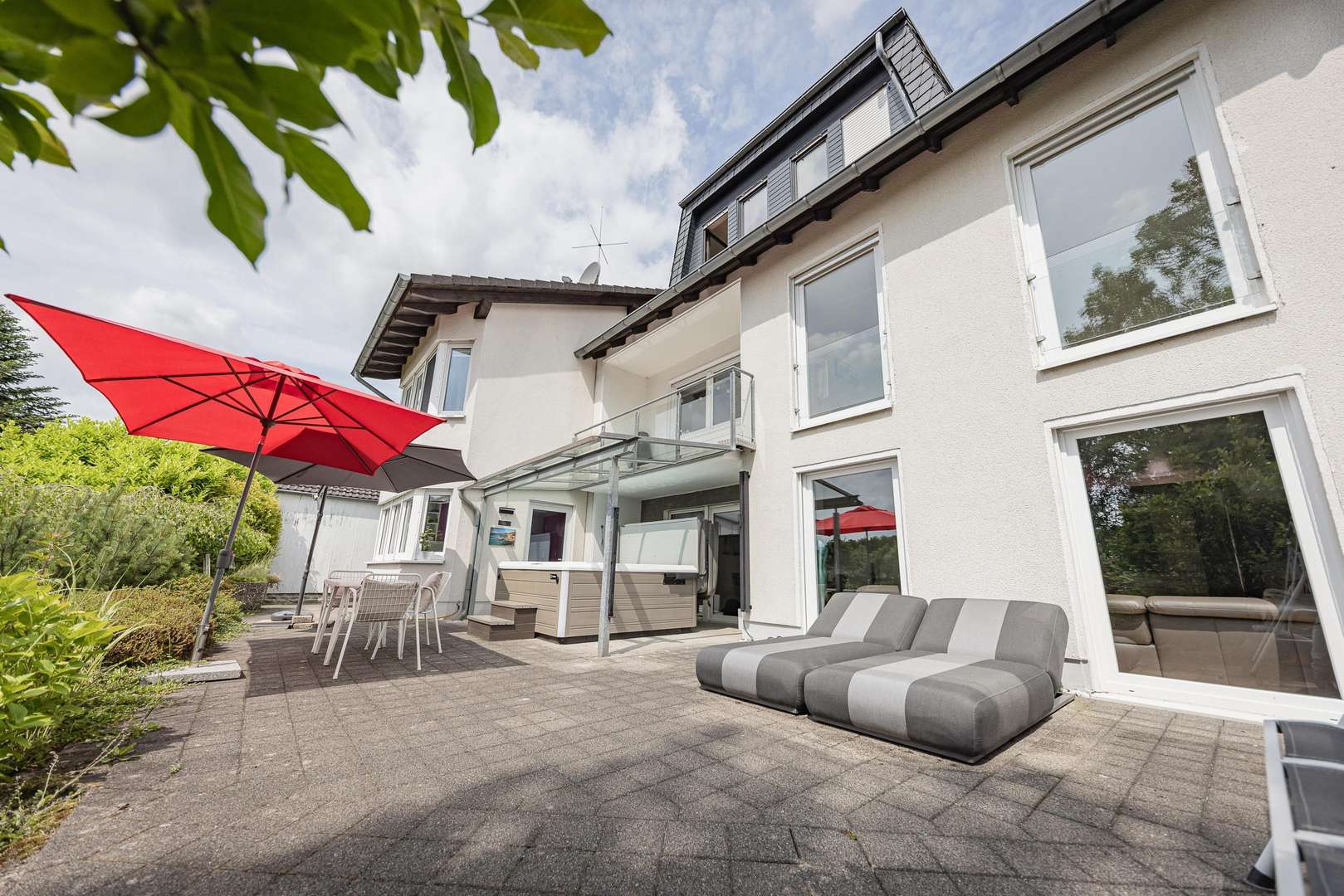 Terrasse - Doppelhaushälfte in 58256 Ennepetal mit 238m² kaufen