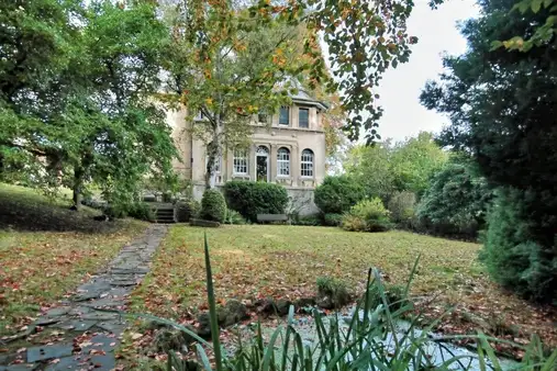 Historische Villa mit Parkgrundstück und Chauffeurshaus in Wetter-Wengern sucht Liebhaber 