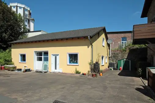 Handwerker aufgepasst! Einfamilienhaus mit großer Werkstatt / Garage mit Blick aufs Wasser in Alt-Wetter