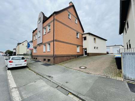 Außenansicht und Zufahrt - Wohn- / Geschäftshaus in 59423 Unna mit 241m² als Kapitalanlage kaufen