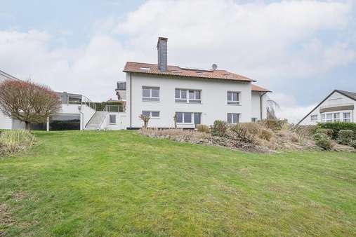 Ansicht vom Süden - Zweifamilienhaus in 58300 Wetter mit 354m² kaufen