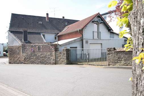 Ansicht - Wohn- / Geschäftshaus in 58300 Wetter mit 131m² als Kapitalanlage kaufen