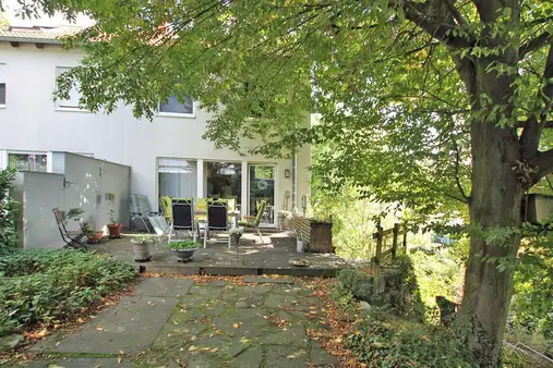 Moderne Doppelhaushälfte aus 2007 in lauschiger Lage von Alt-Wetter wartet auf Familienanschluss