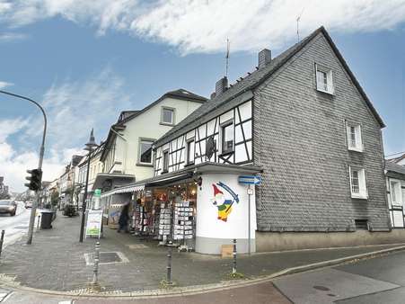 Außenansicht - Zweifamilienhaus in 45549 Sprockhövel mit 160m² als Kapitalanlage kaufen