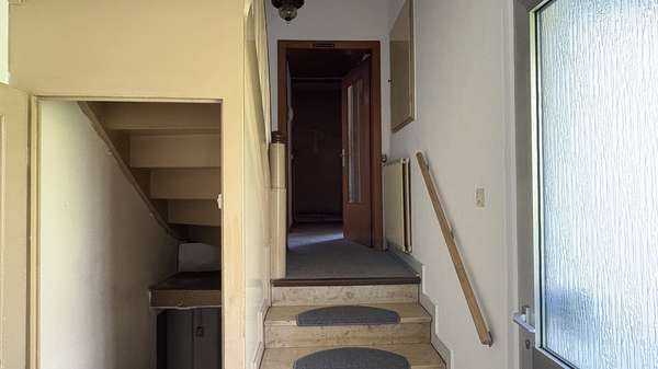 Eingangsbereich - Doppelhaushälfte in 58762 Altena mit 111m² kaufen