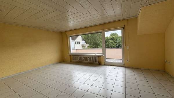 Wohnzimmer Wohnzimmer - Dachgeschosswohnung in 58791 Werdohl mit 69m² kaufen