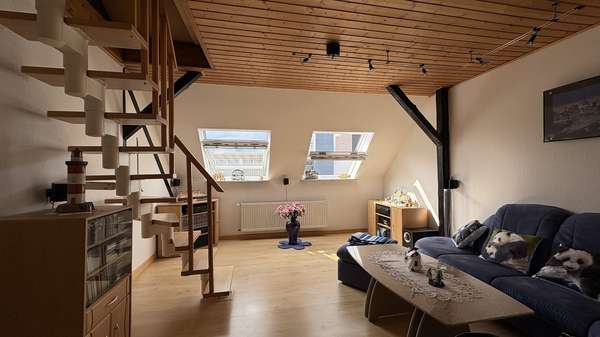 Wohnzimmer Wohnzimmer - Dachgeschosswohnung in 58507 Lüdenscheid mit 61m² kaufen