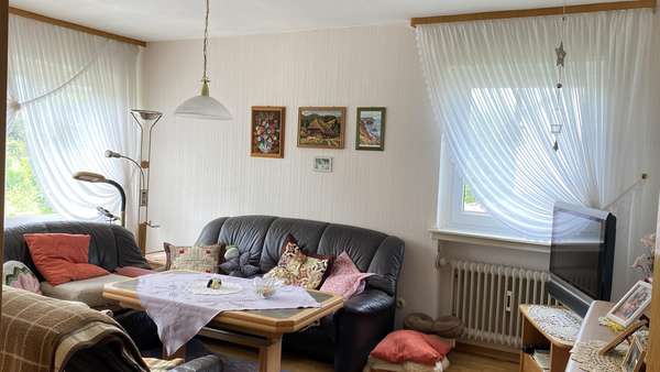 Wohnzimmer - Einfamilienhaus in 58809 Neuenrade mit 130m² günstig kaufen