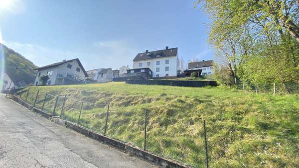 Ansicht 2 - Grundstück in 58762 Altena mit 522m² günstig kaufen