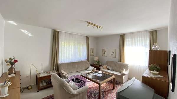 Wohnzimmer im Obergeschoss - Einfamilienhaus in 58762 Altena mit 129m² günstig kaufen