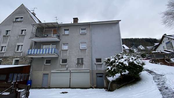 Hausansicht - Doppelhaushälfte in 58840 Plettenberg mit 146m² günstig kaufen