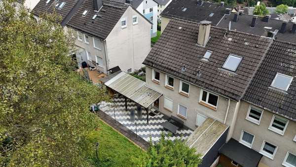 Hausansicht - Zweifamilienhaus in 58762 Altena mit 169m² kaufen
