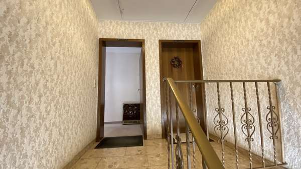 Treppenhaus - Etagenwohnung in 58809 Neuenrade mit 65m² kaufen