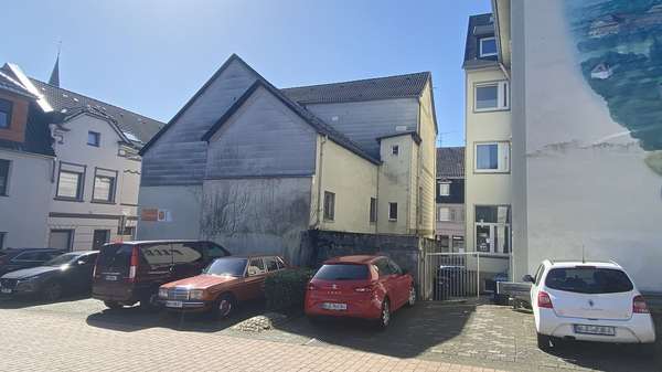 Hausansicht - Mehrfamilienhaus in 58809 Neuenrade mit 170m² kaufen
