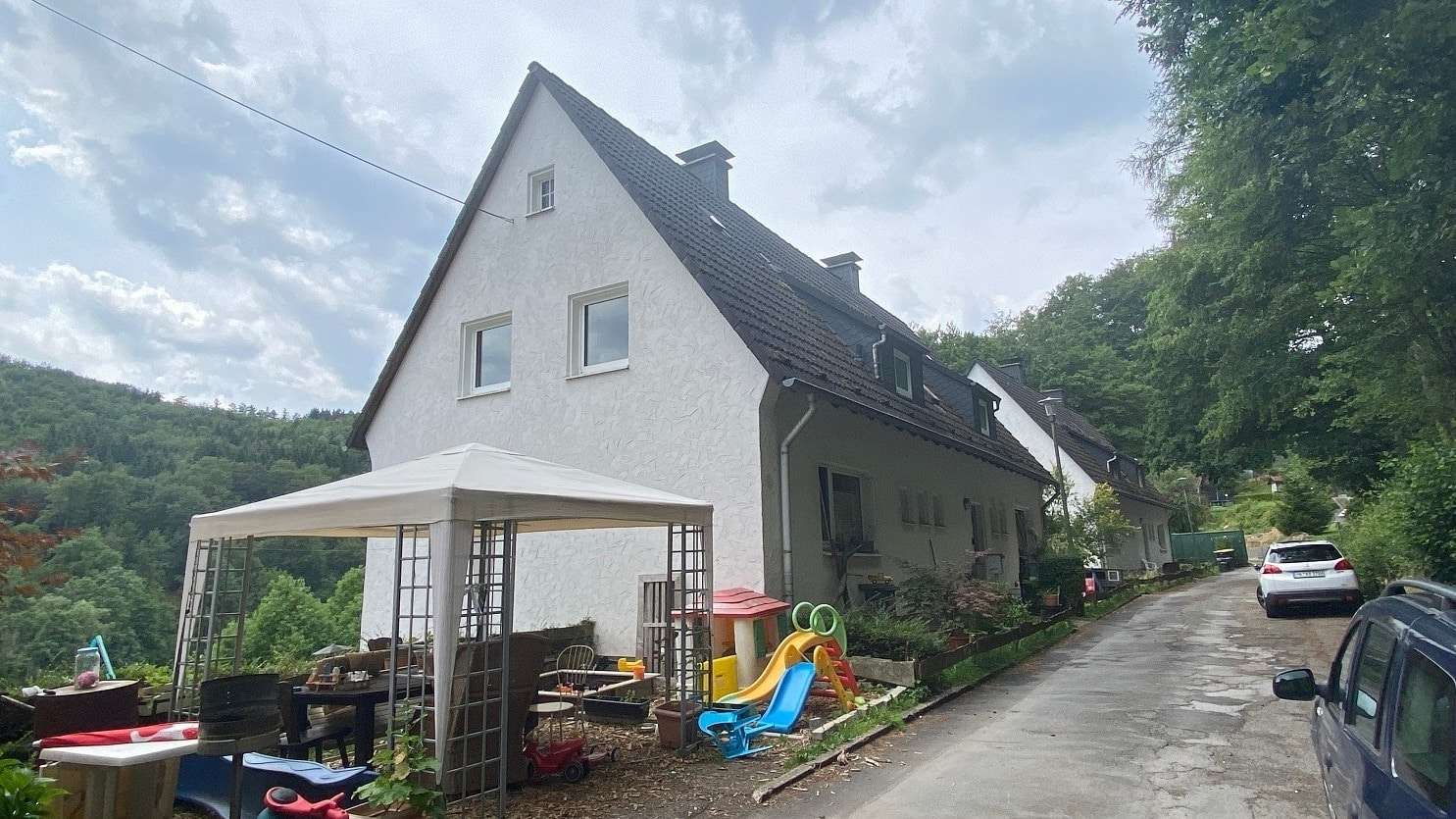 Hausansicht - Mehrfamilienhaus in 58513 Lüdenscheid mit 262m² als Kapitalanlage kaufen