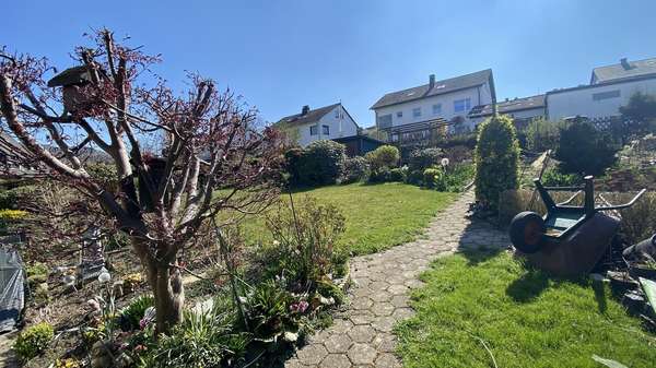 Garten - Doppelhaushälfte in 58840 Plettenberg mit 110m² kaufen