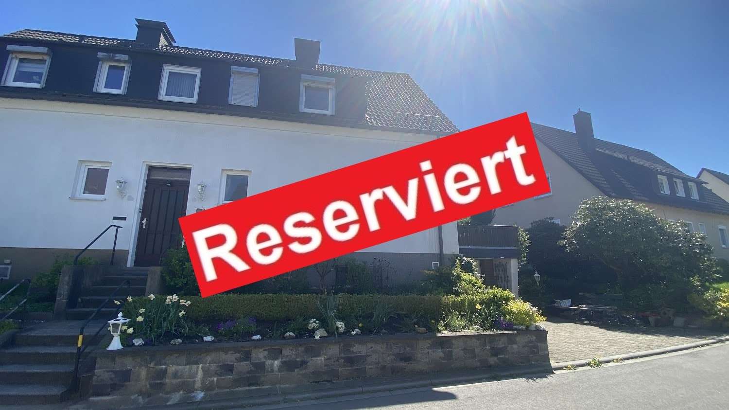 Hausansicht - Doppelhaushälfte in 58840 Plettenberg mit 110m² kaufen