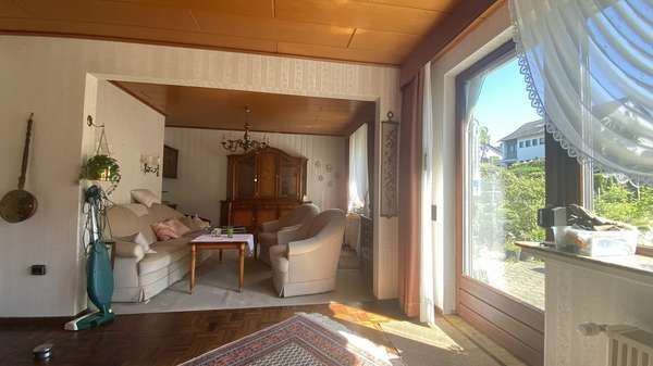 Wohnzimmer - Doppelhaushälfte in 58840 Plettenberg mit 110m² kaufen