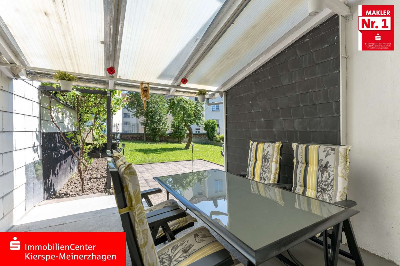 Terrasse mit Sitzbereich - Bild 2 - Terrassen-Wohnung in 58095 Hagen mit 115m² kaufen