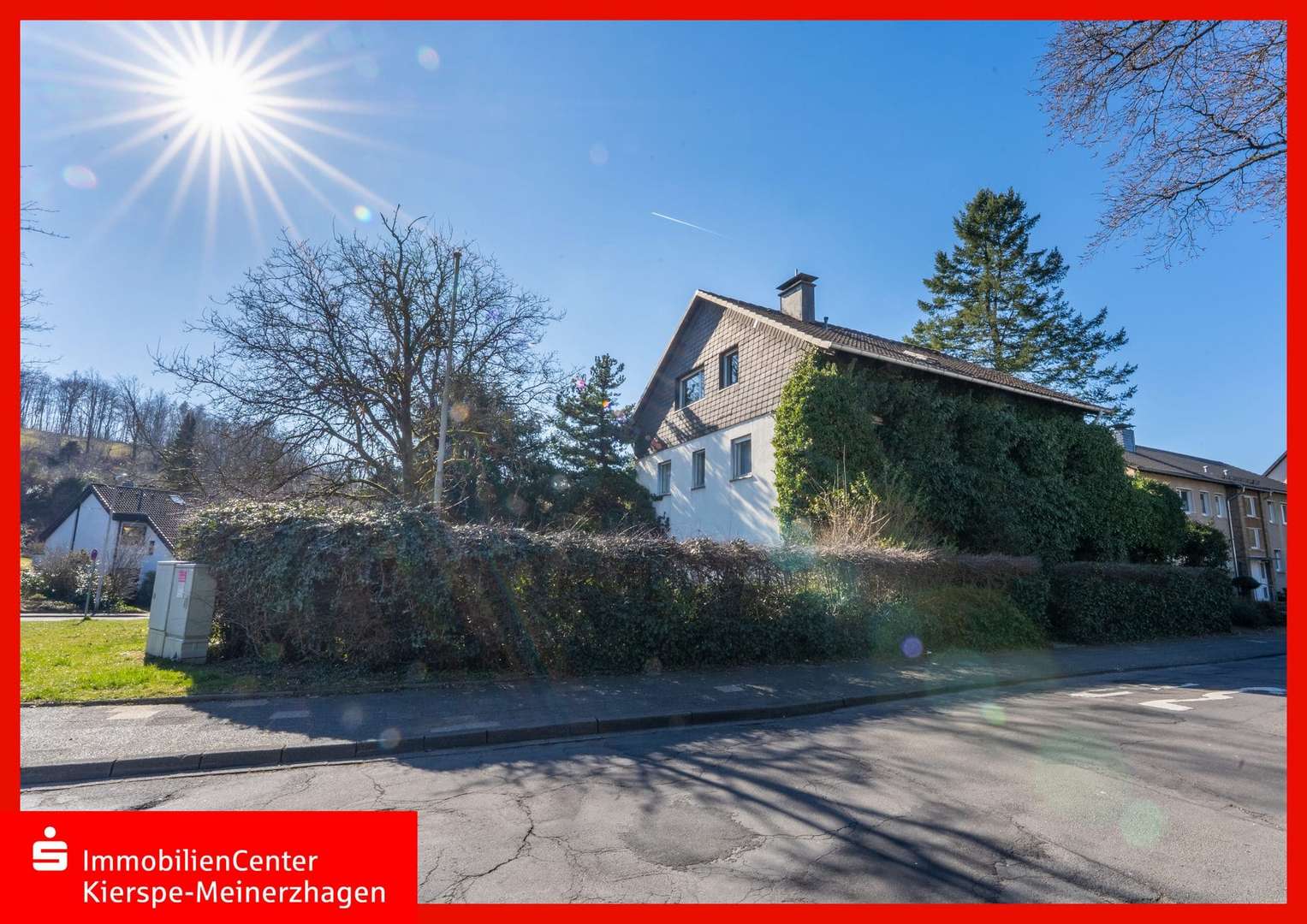 Seitenansicht - Einfamilienhaus in 58540 Meinerzhagen mit 287m² kaufen