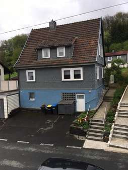 Ansicht von Gegenüber - Einfamilienhaus in 57074 Siegen mit 118m² kaufen