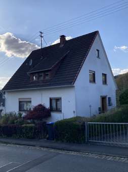 Einfamilienhaus - Einfamilienhaus in 57080 Siegen mit 125m² kaufen