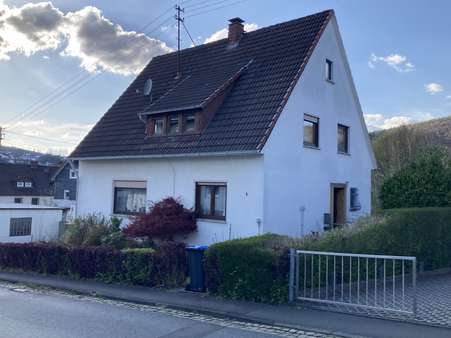 Einfamilienhaus - Einfamilienhaus in 57080 Siegen mit 125m² kaufen