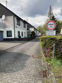 Zufahrt - Einfamilienhaus in 57223 Kreuztal mit 150m² kaufen