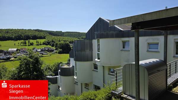 Seitliche Ansicht der Wohnlage - Penthouse-Wohnung in 57078 Siegen mit 70m² kaufen