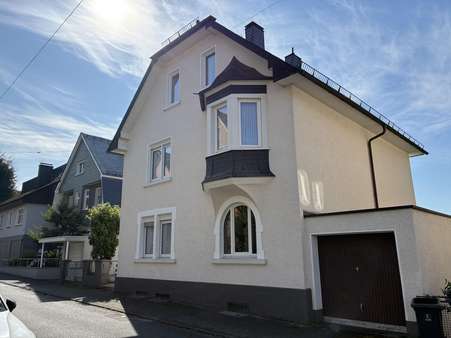Straßenansicht II - Zweifamilienhaus in 57072 Siegen mit 190m² kaufen