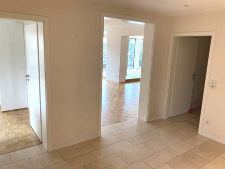 Eingangsbereich - Etagenwohnung in 57076 Siegen mit 157m² kaufen